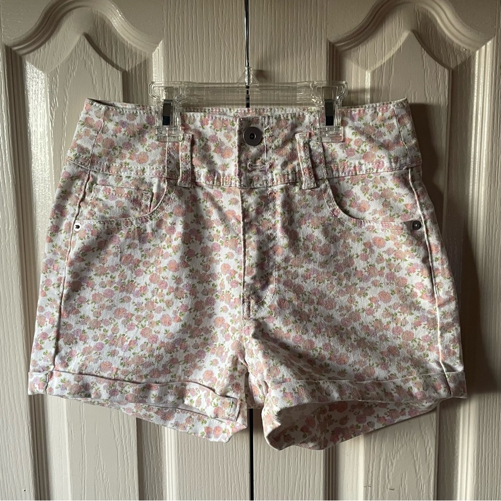 No Boundaries Shorts | Denim White Floral Shorts Size 7 | Color: Pink/White